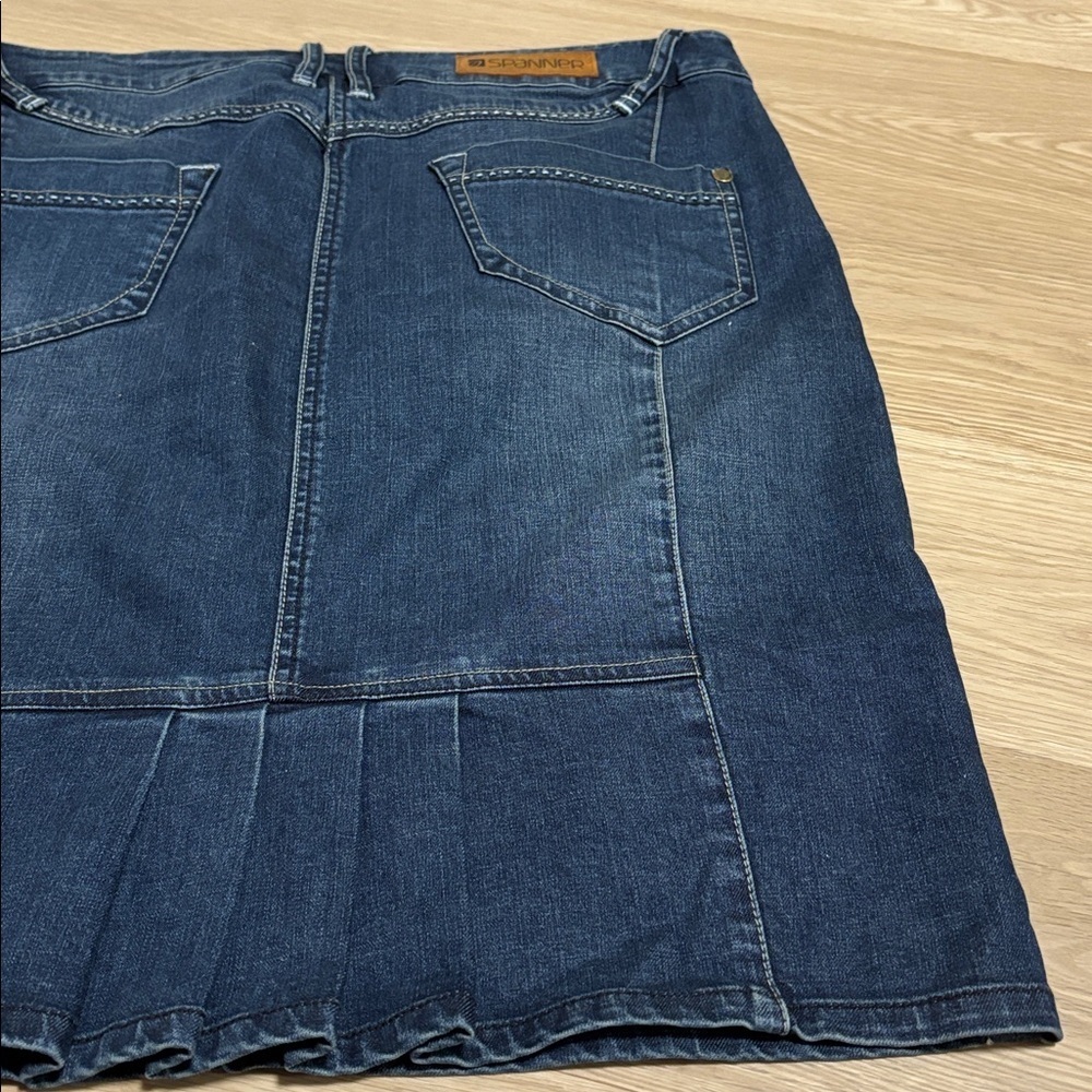 Vintage (10) SPANNER Denim Skirt Above Knee Stitch Detail Pockets Back Pleats - Picture 12 of 14